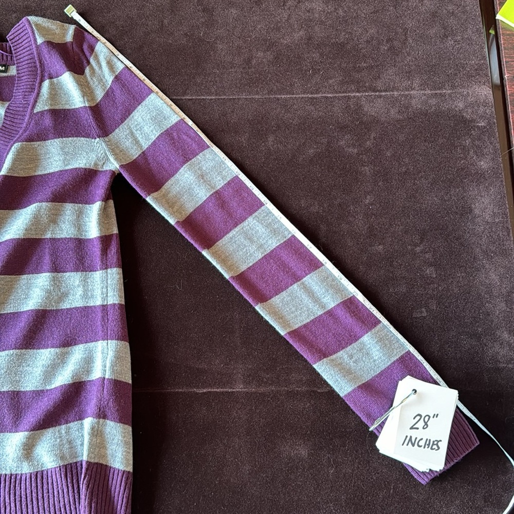 H&M Purple and Gray Striped V-Neck Sweater - Picture 11 of 11